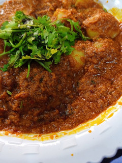 લસણીયા બટાકા (Lasaniya Bataka Recipe In Gujarati) રેસીપી મુખ્ય ફોટો