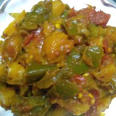 A picture of Capsicum, potato vegetable.
