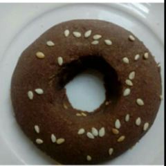A picture of Cocoa biscuit🍪🍪donut shape 🍩.