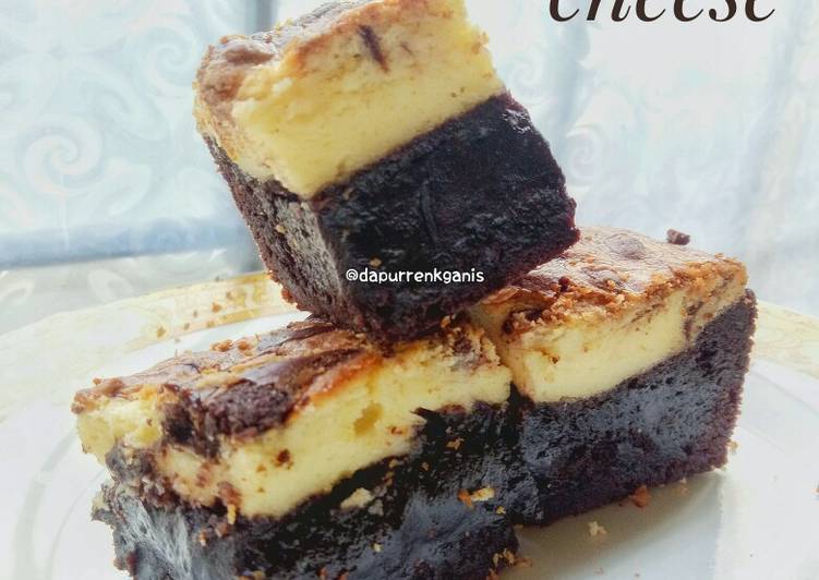 Langkah Mudah untuk Membuat Brownies cream cheese, Enak Banget