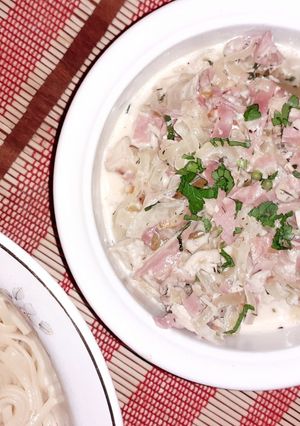 Una foto de Tallarines con Salsa Parissiene