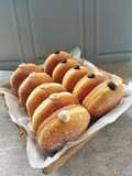 Bomboloni isi glaze