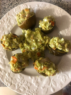 Una foto de Aguacates rellenos