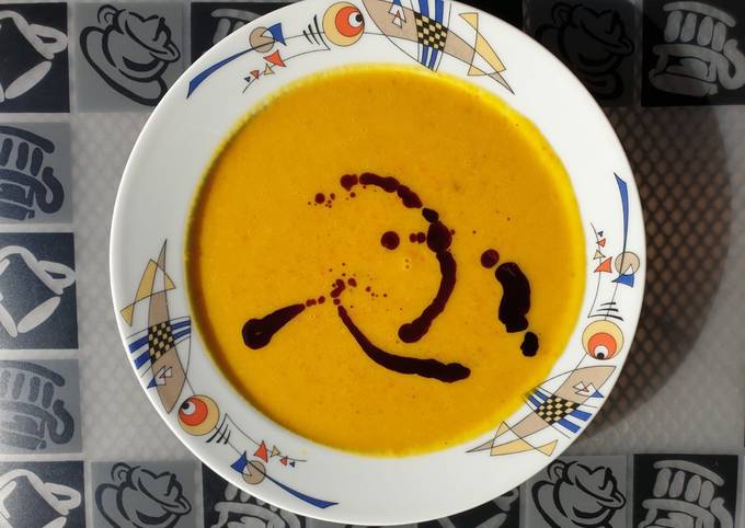Einfache schnelle Kürbissuppe
