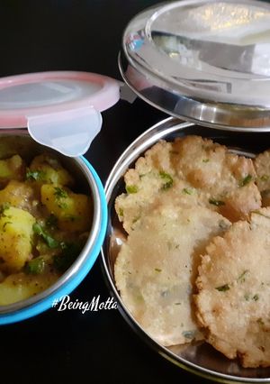 A picture of Rajgira Puris and Spicy Potato Subzi.