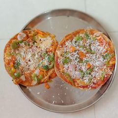 A picture of Instant wheat flour pizza.
