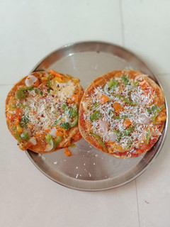 A picture of Instant wheat flour pizza.