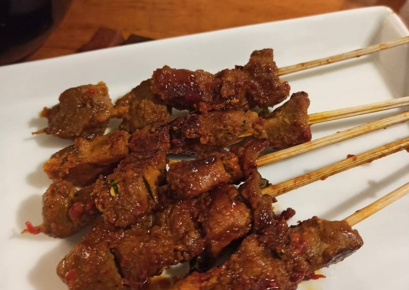 Sate Babi Pedas Manis (satebawahpohonbali)