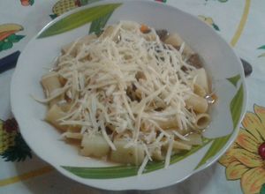 Foto principal de Guiso de fideos "para gente de estómago sensible"