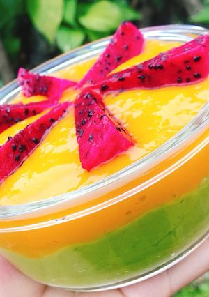Hình của món Sinh tố bơ xoài.