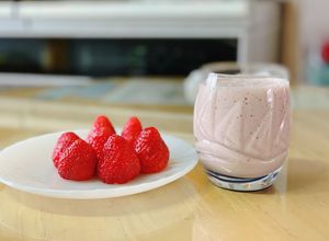 Hình của món Smoothie chuối+dâu tây.