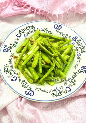 Hình của món Măng Tây Xào Dầu Hào.