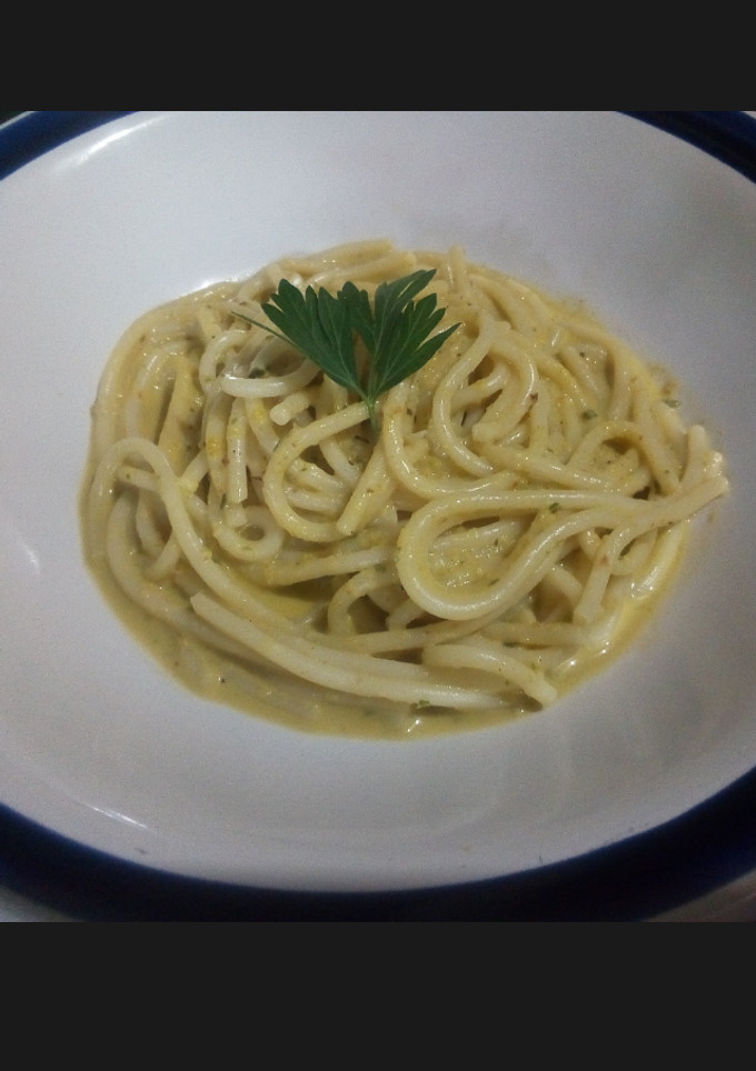 Una foto de Pasta en crema de poblano