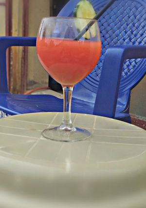 A picture of Watermelon and pineapple juice.