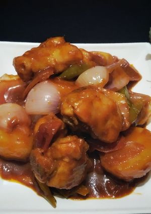 A picture of Chicken in chilli garlic sauce.