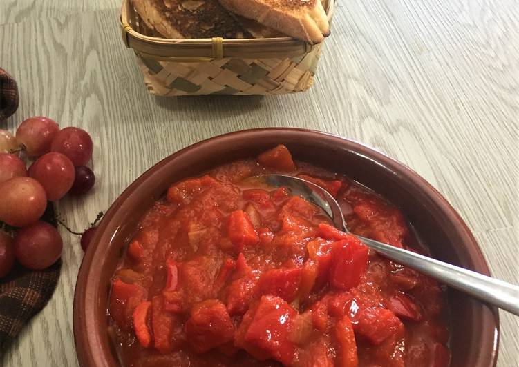 Pisto de pimiento rojo