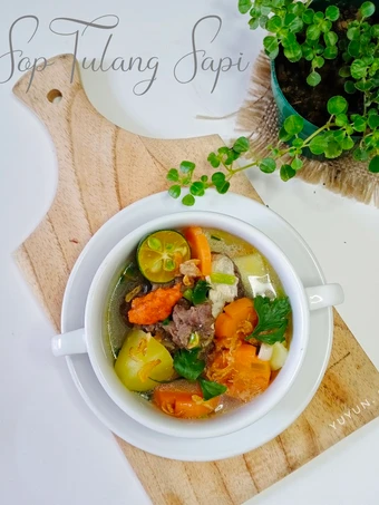 Langkah Gampang Menyiapkan Resep Sop tulang sapi yang Enak Banget Anti Ribet, Bisa Manjain Lidah