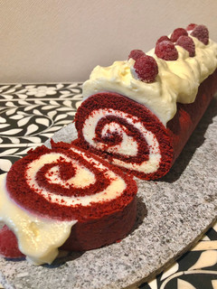 Una foto de Brazo de reina Red Velvet (brazo gitano)