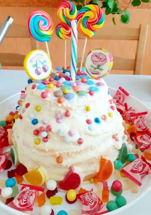Cukorkás 🍬, nyalókás 🍭 fehércsokis 🧒 👶gyerektorta! 🍰 recept fotója
