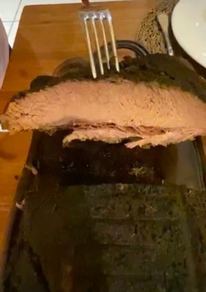Una foto de Brisket a la parrilla! 12 horas de puro amor. La madre de las batallas
