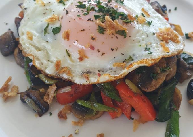 Low Carb Hash and Egg