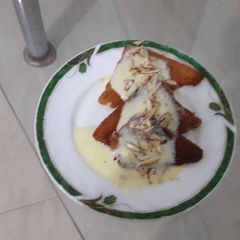 A picture of Shahi tukda.
