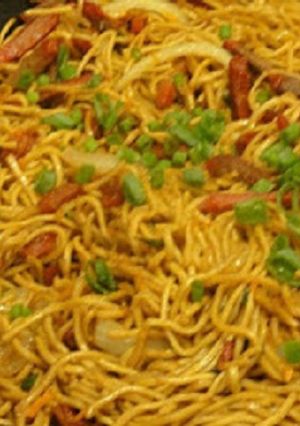 A picture of Chicken Hakka Noodles.