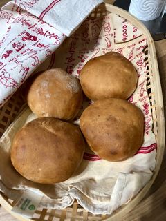Une photo de Petit pain fourrés à la vache qui rit et blanc de poulet