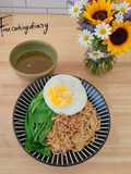 Misoa Goreng dengan Kuah Gurih