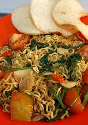 Foto resep Indomie tumis kangkung balacan