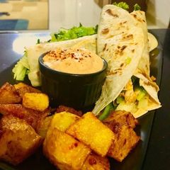 A picture of Peri peri Chicken Wraps😍😍😍😍.