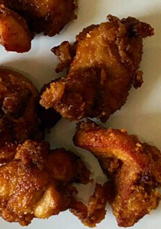 Una foto de Pollo frito al estilo japonés