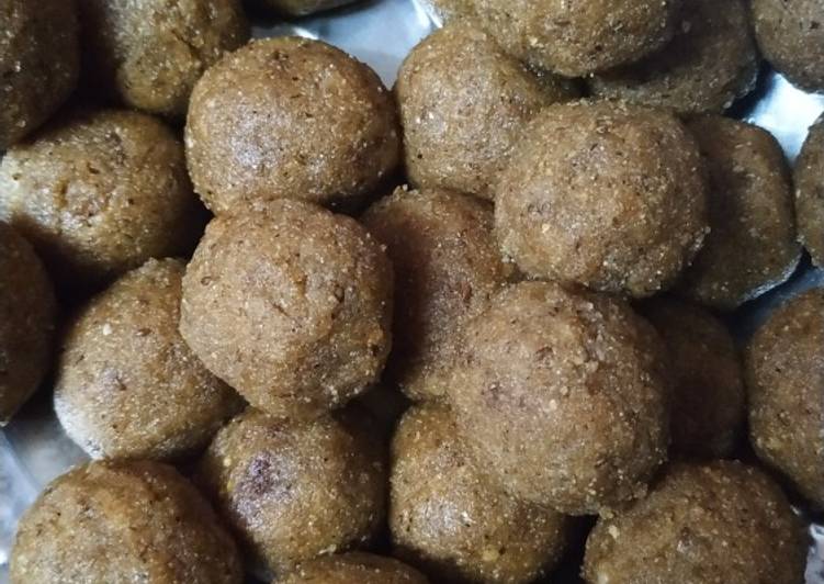 Methi ke laddoo