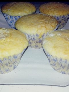 Una foto de Cupcakes de vainilla súper esponjosos