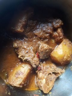 চিকেন কারি(Chicken curry recipe in Bengali) রেসিপির প্রধান ছবি
