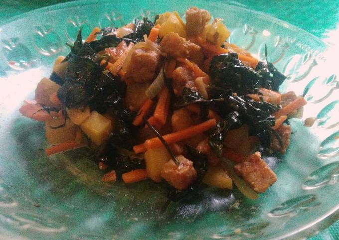 Bagaimana cara buat Tumis Daun Ubi Jalar Bumbu Doenjang  sempurna