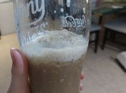 Una foto de milkshake de café