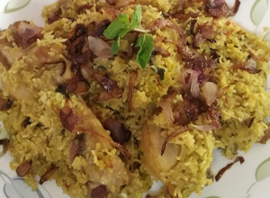 A picture of Kashmiri chicken pulao.