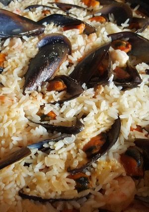 Foto principal de Arroz con mejillones y gambas