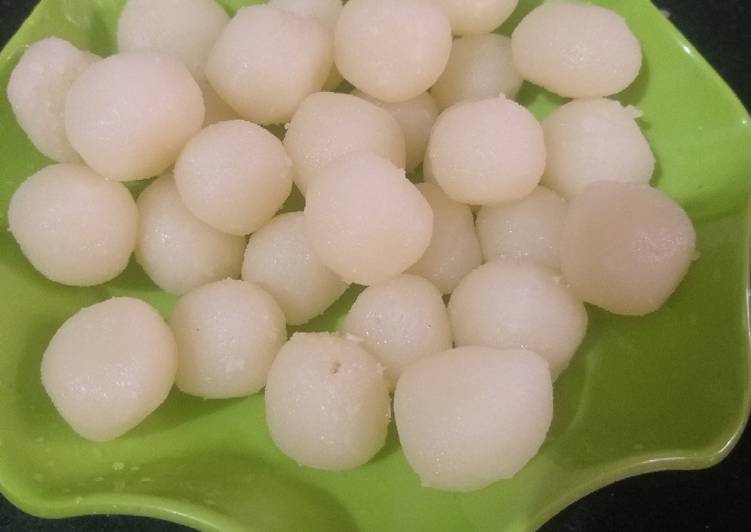 simple Rasgulla Recipe | Quick Way to make Rasgulla Award-winning