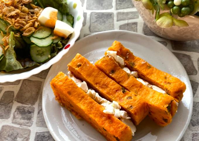 Steamed Tomato Bread