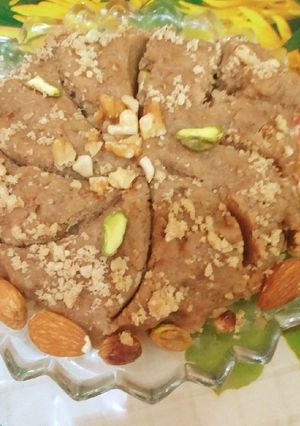 A picture of Dry fruits nuts halwa.
