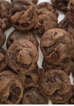 A picture of Chocolate Pudding Chocolate Chip Cookies.