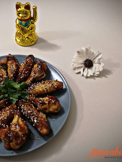 Una foto de Alitas de pollo estilo teriyaki