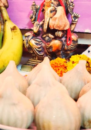 A picture of Ukadiche Modak.