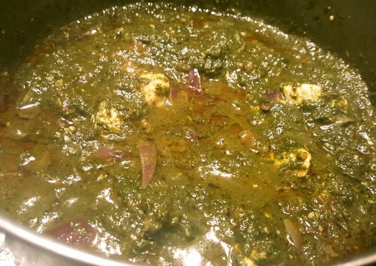 Steps to Prepare Favorite Chicken spinach Curry 🍗🌿🍜