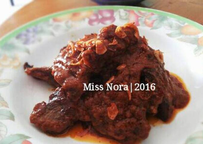 Langkah Mudah untuk Menyiapkan Rendang Daging Simple, Bikin Ngiler