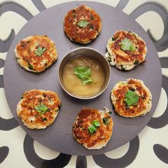 A picture of Paneer makhana tikkis.