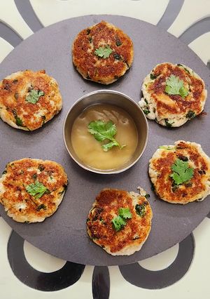 A picture of Paneer makhana tikkis.
