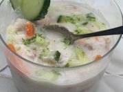 Une photo de concombre apéritif